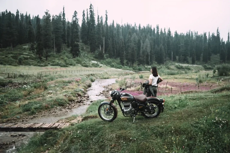 Motorcycle Travel Film — Exploring the Beauty of the Himalayas with Royal Enfield